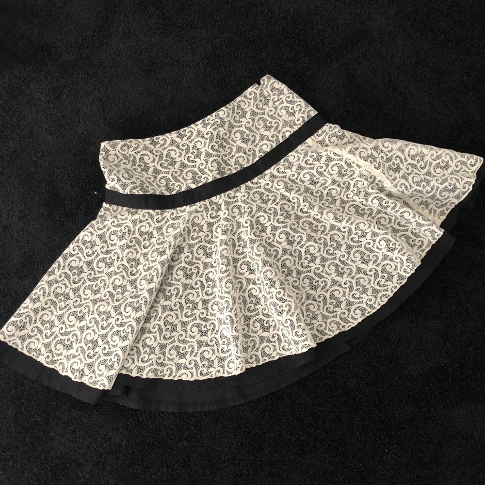 bebe black and white lace skirt! (Vintage)